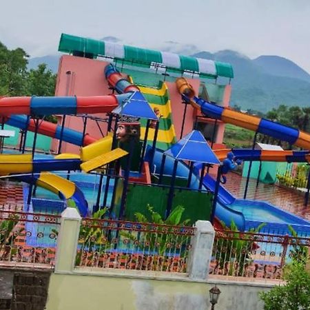 Siriki Resorts Srungavarapukota Exterior foto