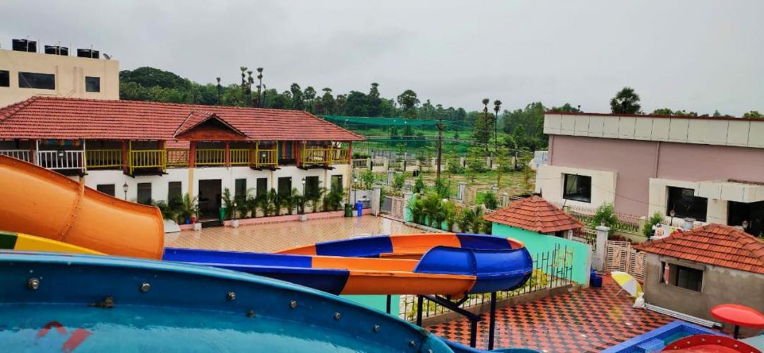Siriki Resorts Srungavarapukota Exterior foto